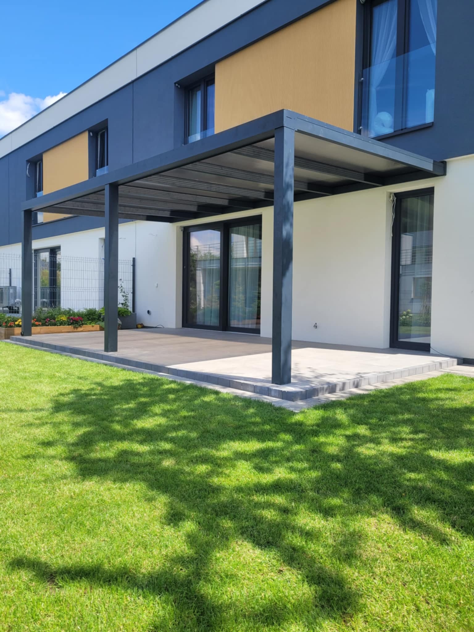 Realizacja poliwęglan 7